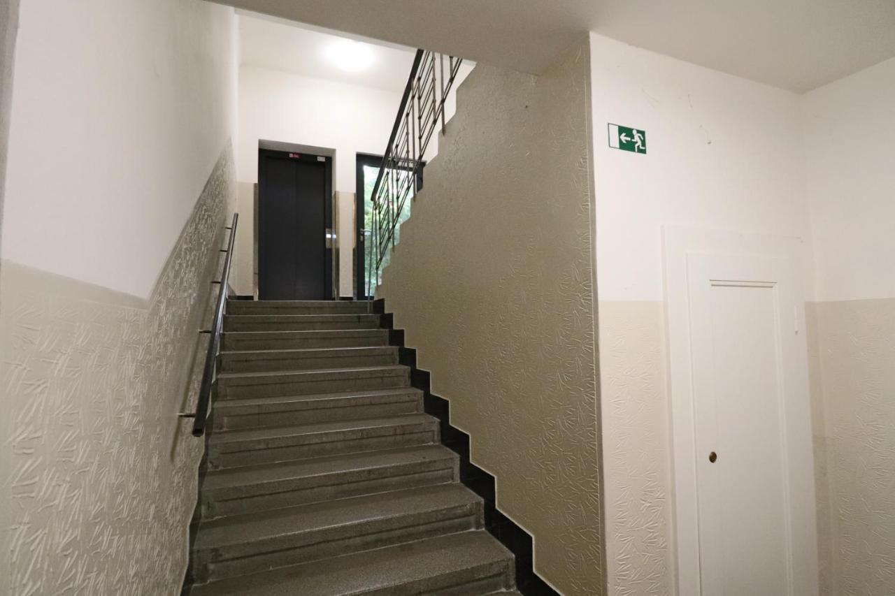 Relax Strasnice: With Private Infra-sauna ! Apartament