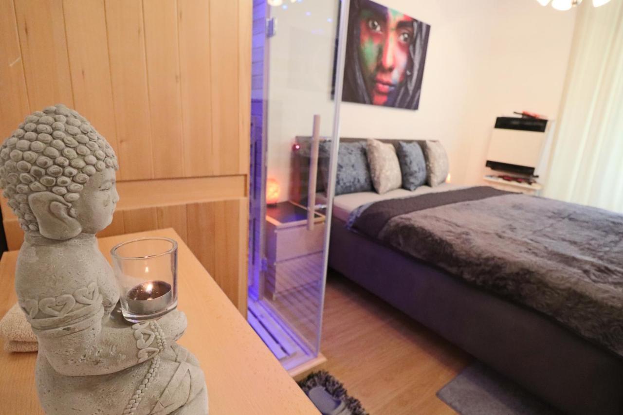 Relax Strasnice: With Private Infra-sauna ! Apartament *